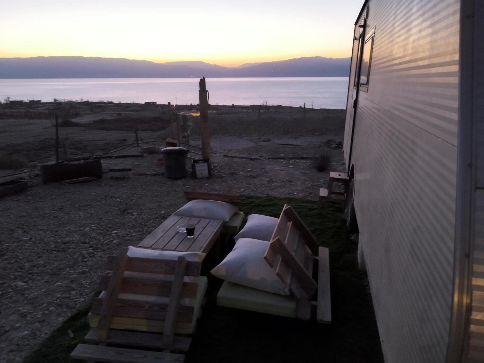 Ein Gedi Caravan By Dory Caravan Bilik gambar